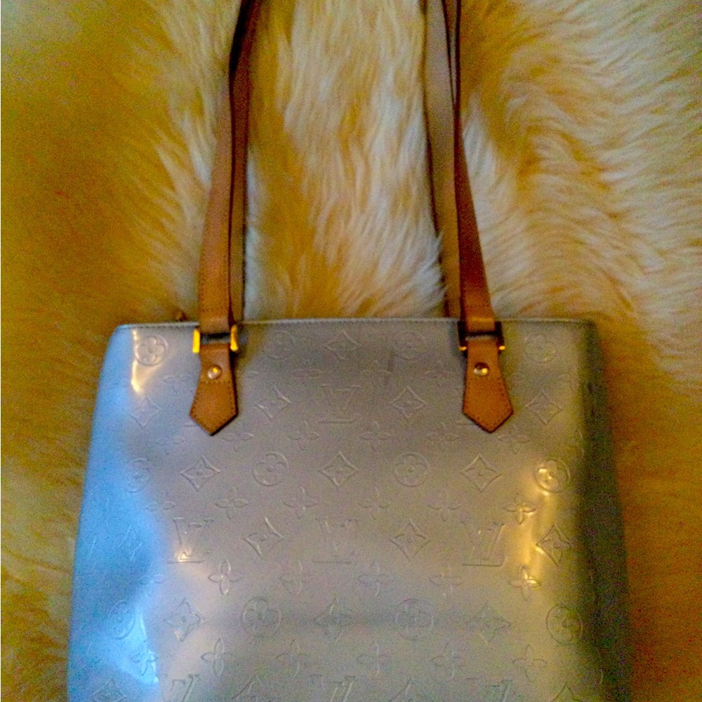 Silver shoulder bag